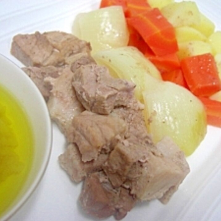 豚肉と野菜の白ワイン蒸し★塩麹バーニャカウダソース